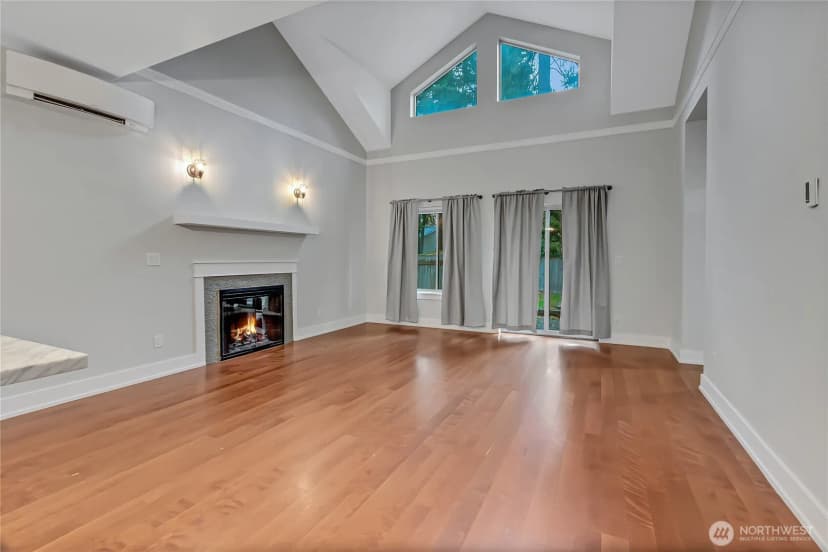 Property photo for 8409 Wildwood Avenue Sw, Lakewood photo 5