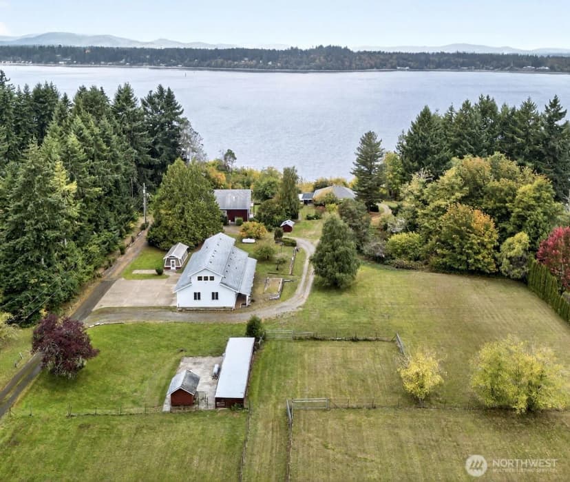 Property photo for 4403 Boston Harbor Road Ne, Olympia photo 2