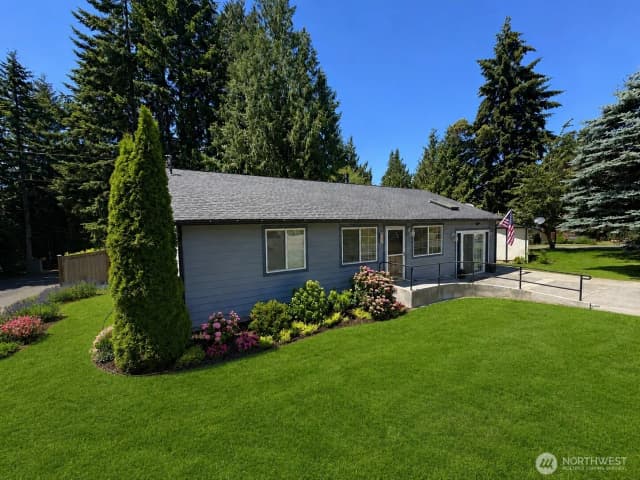 Property photo for 7600 Sandy Way Ne, Poulsbo