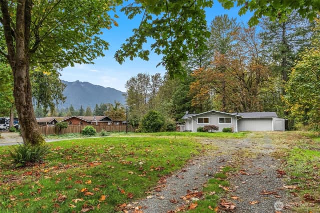 Property photo for 14619 442nd Avenue Se, North Bend