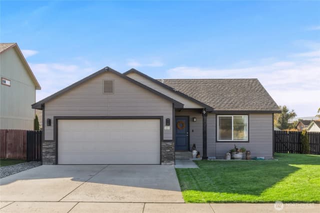 Property photo for 400 E 24th Avenue, Ellensburg