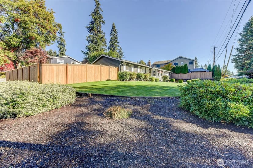 Property photo for 525 218th Street Sw, Bothell photo 25