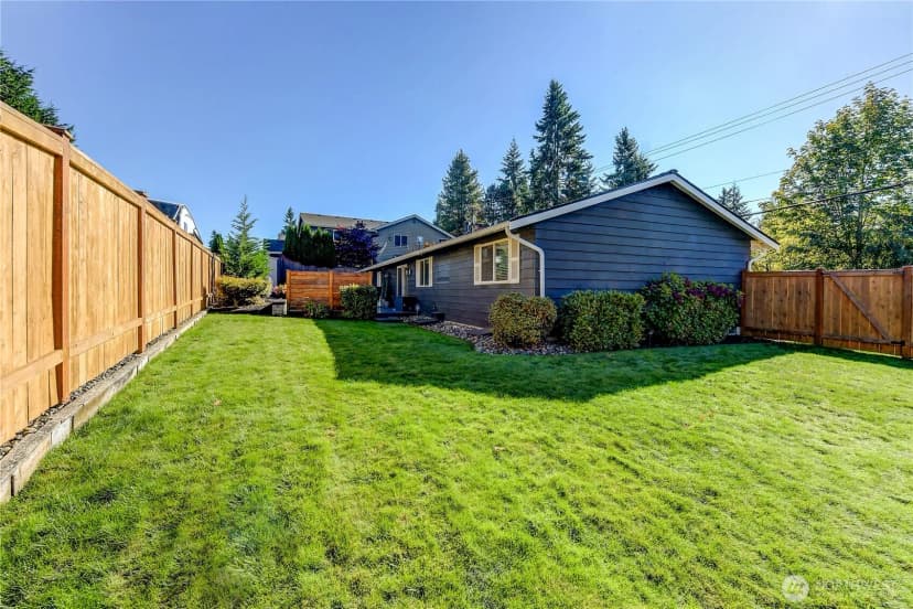 Property photo for 525 218th Street Sw, Bothell photo 26