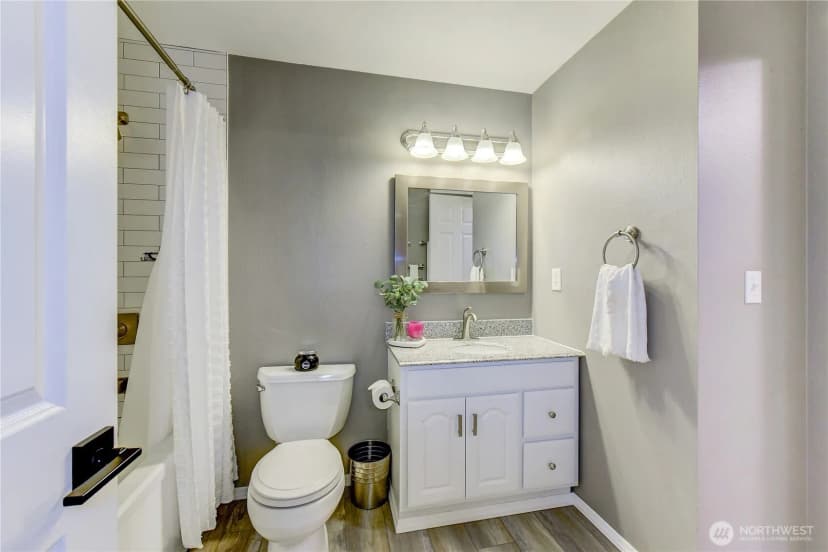 Property photo for 525 218th Street Sw, Bothell photo 18