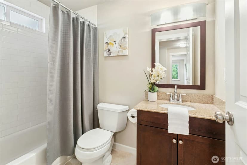 Property photo for 7622 140th Place Ne, Redmond photo 15