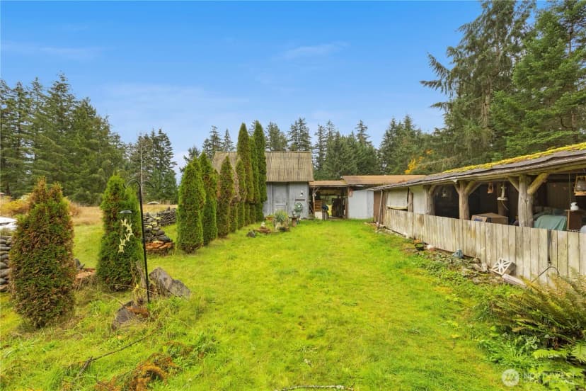 Property photo for 21931 34th Avenue E, Spanaway photo 7