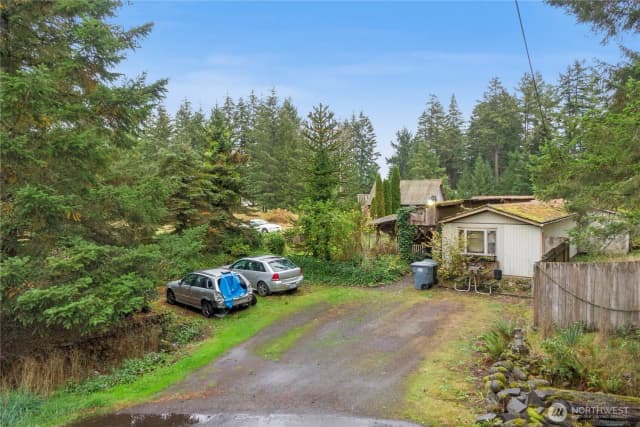 Property photo for 21931 34th Avenue E, Spanaway photo 2