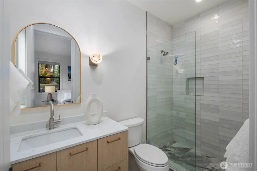 Property photo for 19655 Marine View Drive Sw, Normandy Park photo 22