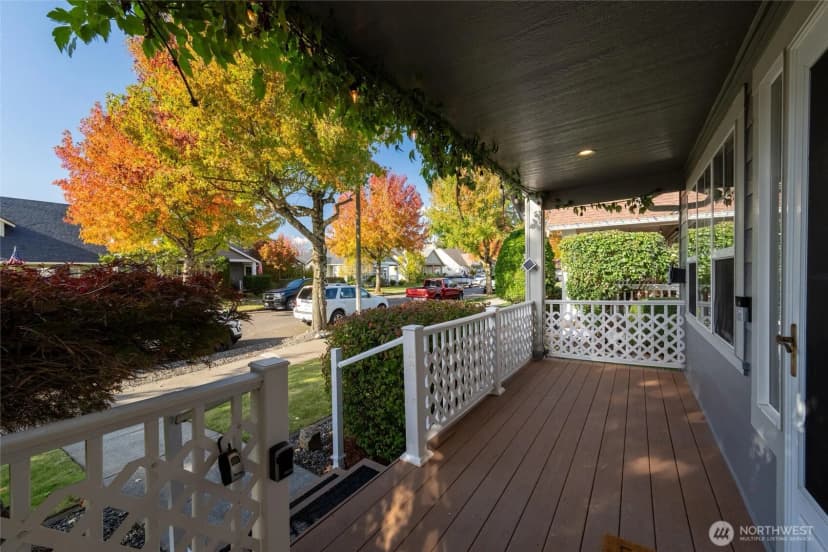 Property photo for 2212 Oak Street, Lynden photo 33