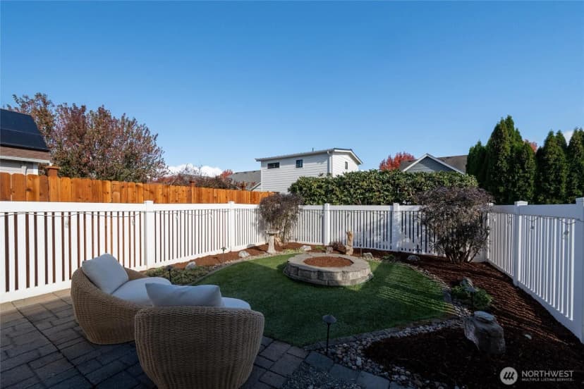 Property photo for 2212 Oak Street, Lynden photo 29