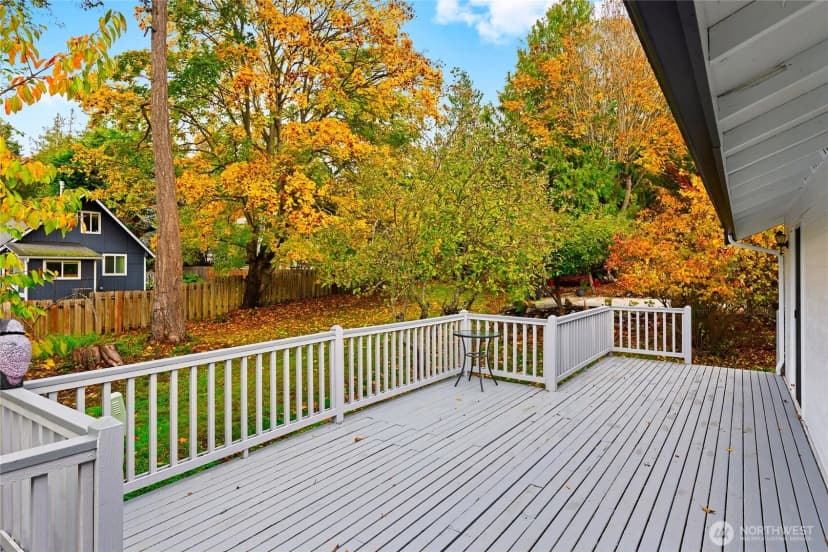 Property photo for 752 Tillamuk Drive, La Conner photo 24