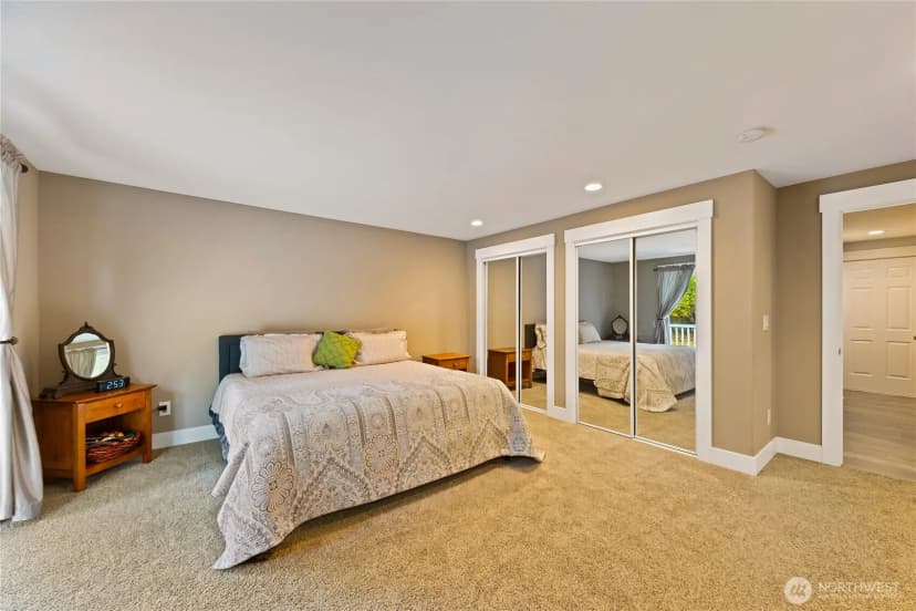 Property photo for 752 Tillamuk Drive, La Conner photo 13
