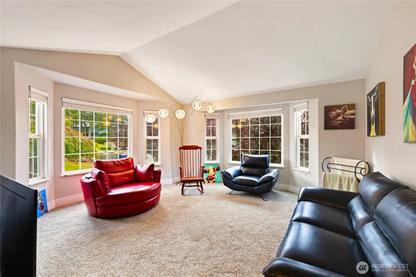 Property photo for 752 Tillamuk Drive, La Conner photo 9