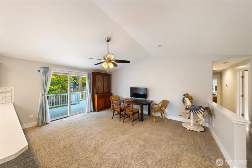 Property photo for 752 Tillamuk Drive, La Conner photo 8