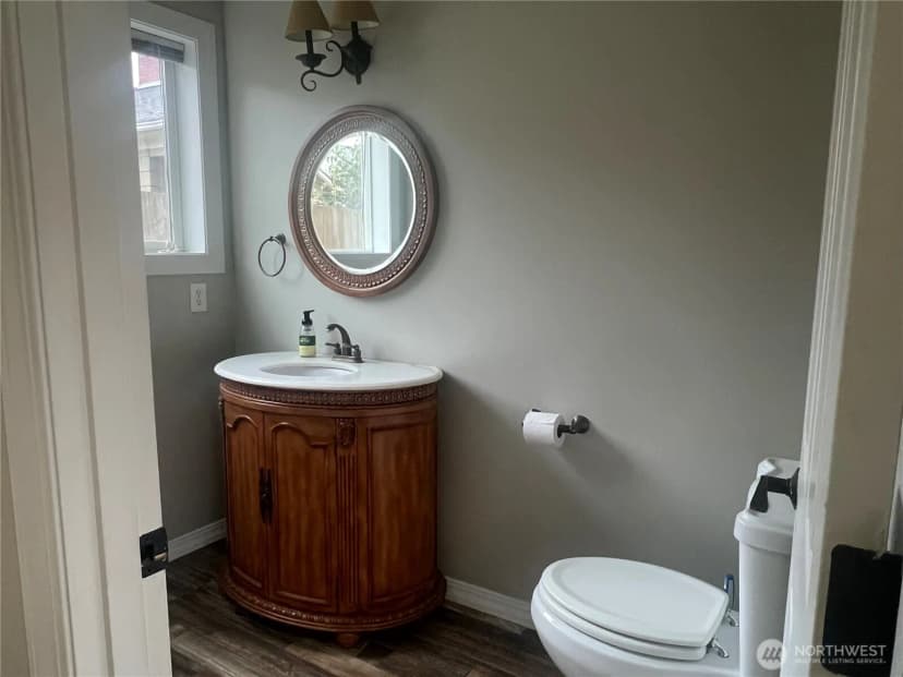 Property photo for 1854 Hillcrest Avenue, Enumclaw photo 8