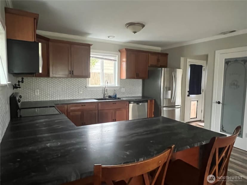 Property photo for 1854 Hillcrest Avenue, Enumclaw photo 5