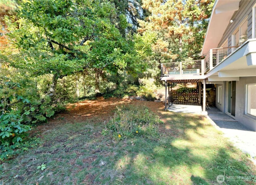 Property photo for 6042 Ne 200th Street, Kenmore photo 26