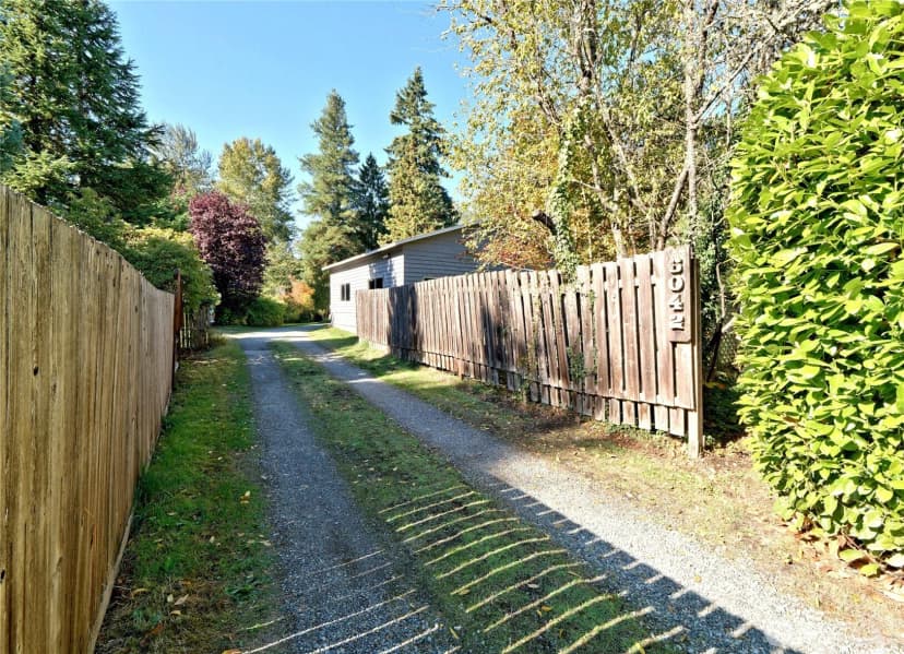 Property photo for 6042 Ne 200th Street, Kenmore photo 30