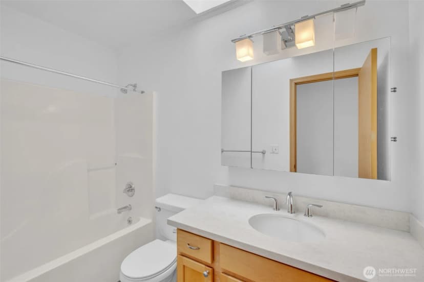 Property photo for 4835 S Graham Street, Seattle photo 16
