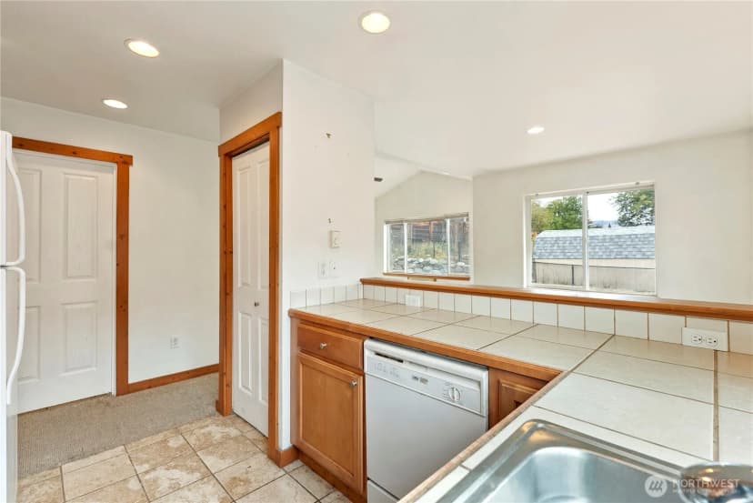 Property photo for 205 Washington Street, Winthrop photo 9