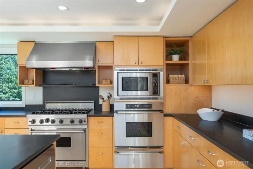 Property photo for 4660 Ne 89th Street, Seattle photo 15