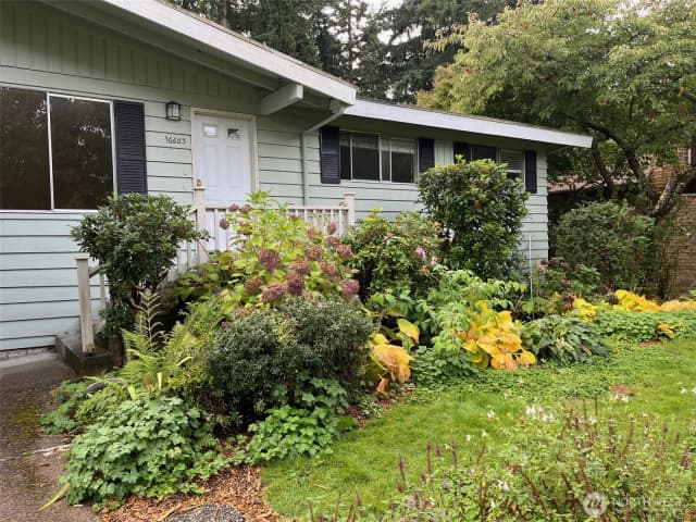 Property photo for 16603 Se 16th Street, Bellevue photo 2