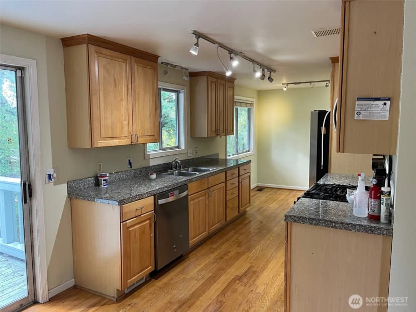 Property photo for 16603 Se 16th Street, Bellevue photo 6