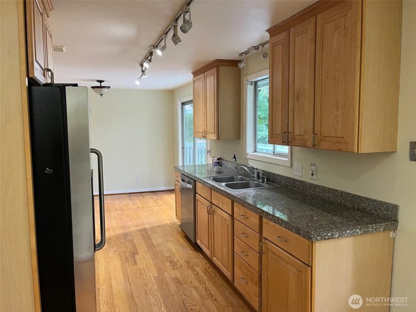 Property photo for 16603 Se 16th Street, Bellevue photo 5