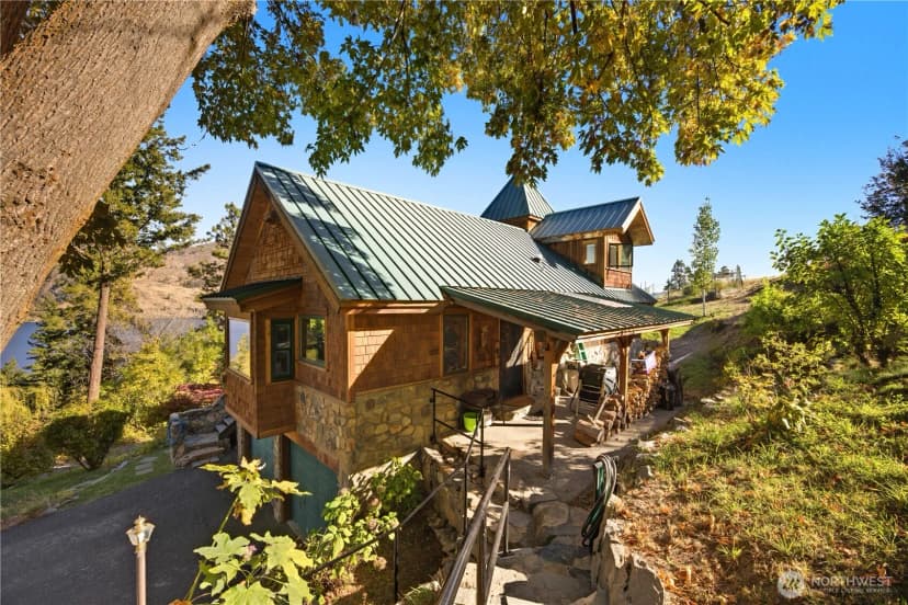 Property photo for 16495 S Lakeshore Road, Chelan photo 7