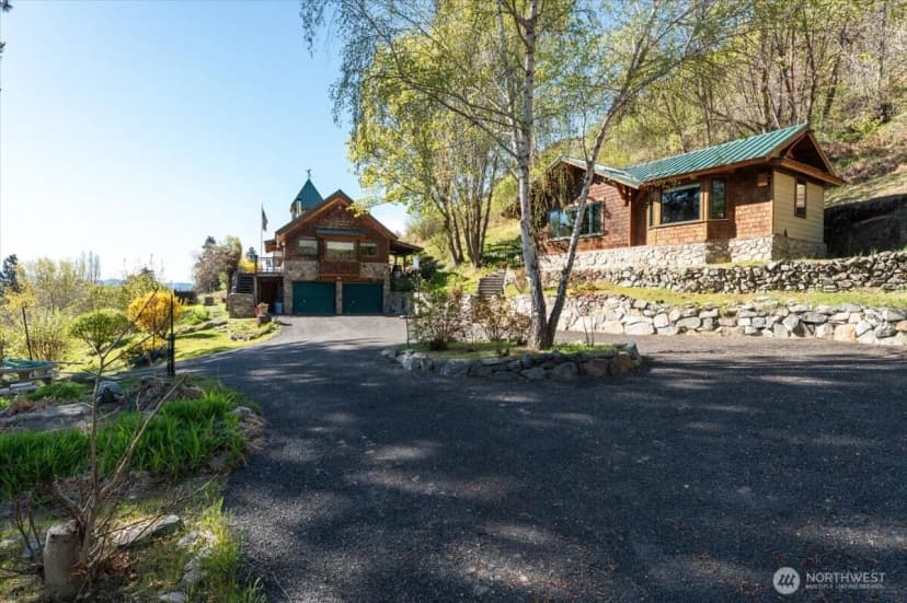 Property photo for 16495 S Lakeshore Road, Chelan photo 5
