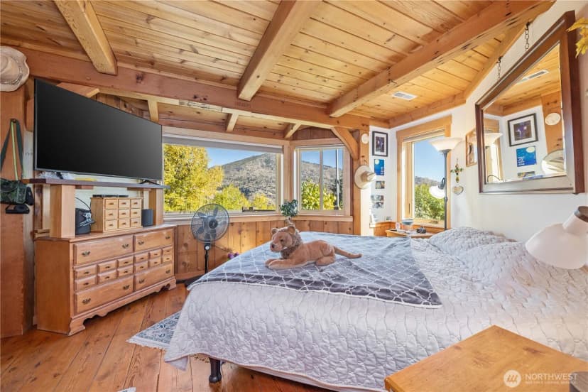 Property photo for 16495 S Lakeshore Road, Chelan photo 16