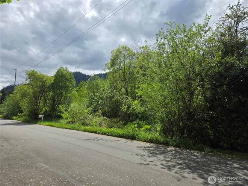 Property photo for 11 Xx 6th Avenue Se, Issaquah photo 19