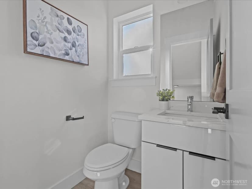 Property photo for 215 Corrin Avenue Nw #b, Orting photo 28
