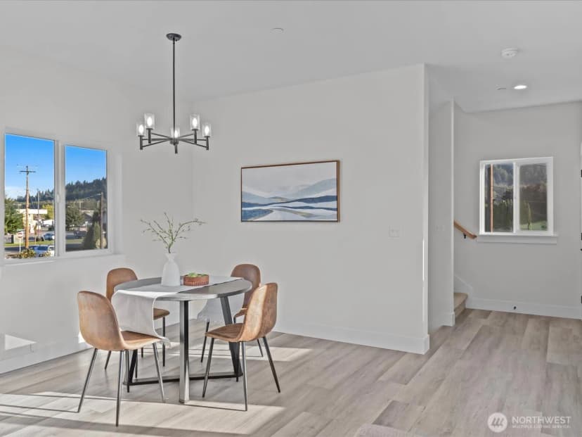 Property photo for 215 Corrin Avenue Nw #b, Orting photo 6