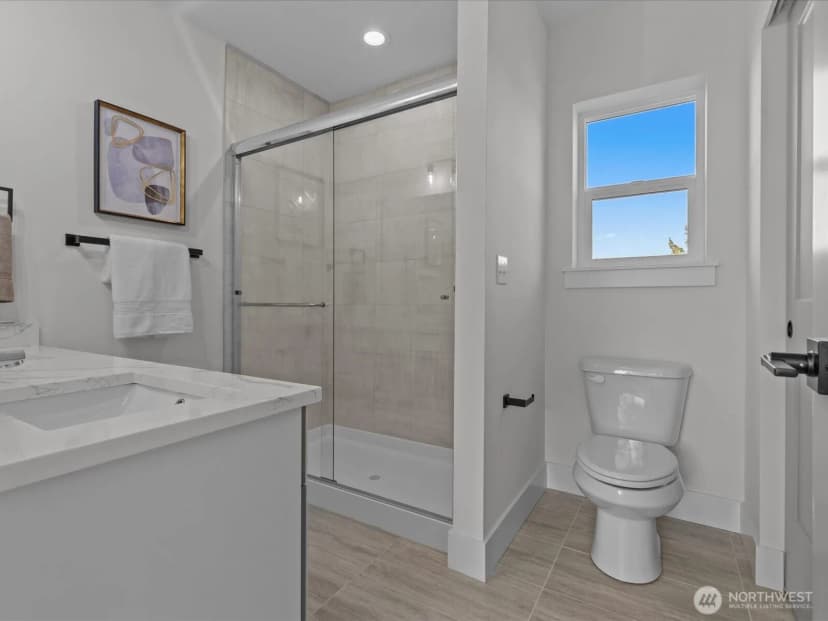 Property photo for 215 Corrin Avenue Nw #b, Orting photo 26