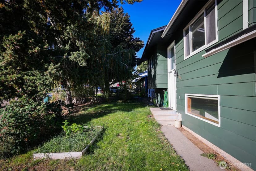 Property photo for 227 E Franklin, Chelan photo 24