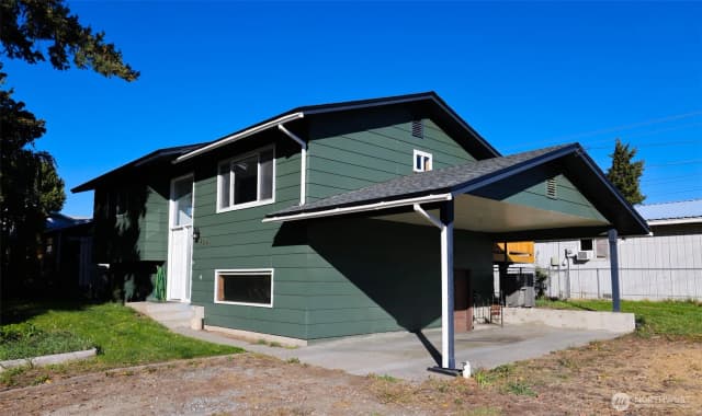 Property photo for 227 E Franklin, Chelan photo 2