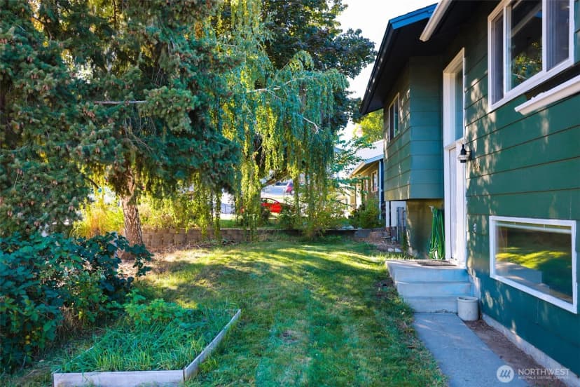 Property photo for 227 E Franklin, Chelan photo 20