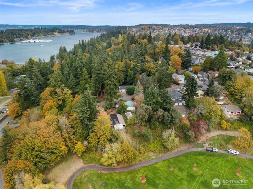 Property photo for 3201 17th Street, Bremerton photo 23