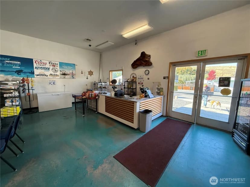Property photo for 210 Main Street, Starbuck photo 5