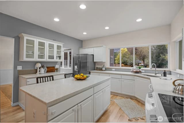 Property photo for 26124 124th Place Se, Kent photo 5