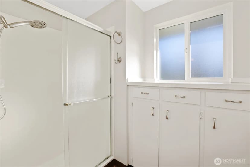 Property photo for 4981 31st Street Ne, Tacoma photo 15