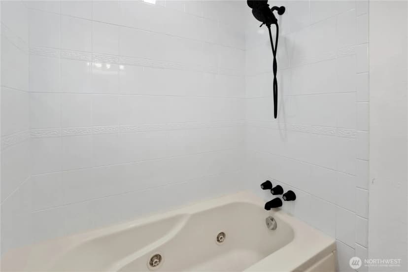 Property photo for 4981 31st Street Ne, Tacoma photo 21