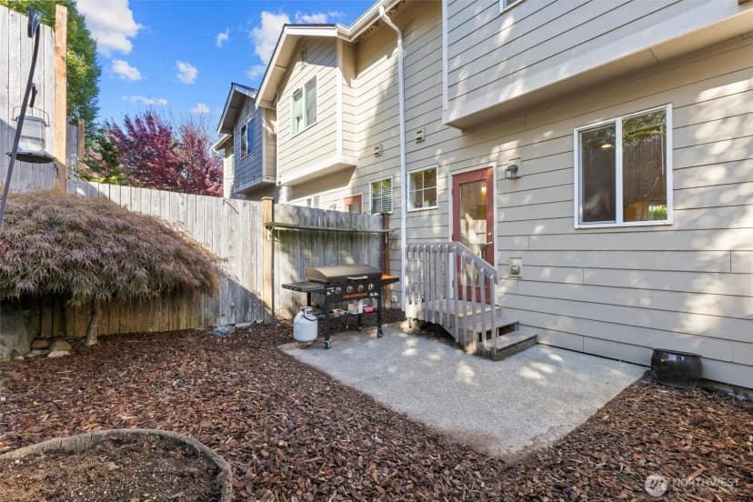 Property photo for 510 Pilchuck Path #w2, Everett photo 19