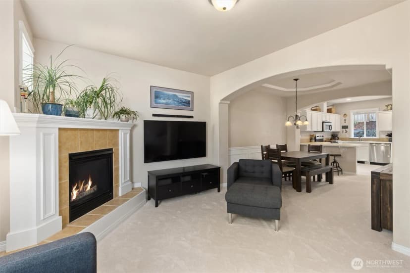 Property photo for 510 Pilchuck Path #w2, Everett photo 4
