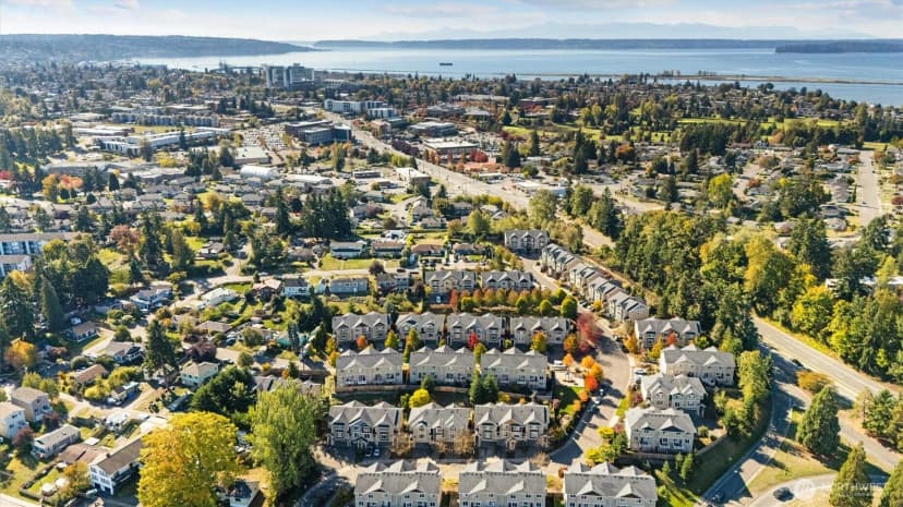 Property photo for 510 Pilchuck Path #w2, Everett photo 26