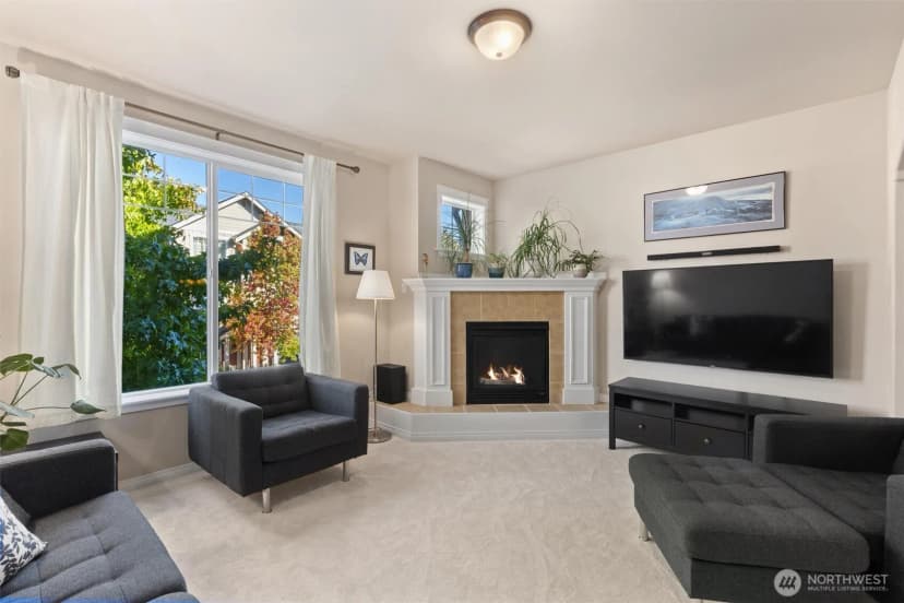 Property photo for 510 Pilchuck Path #w2, Everett photo 3