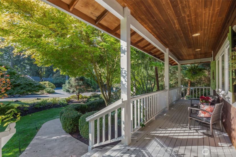 Property photo for 636 Janelle Place Nw, Bainbridge Island photo 4