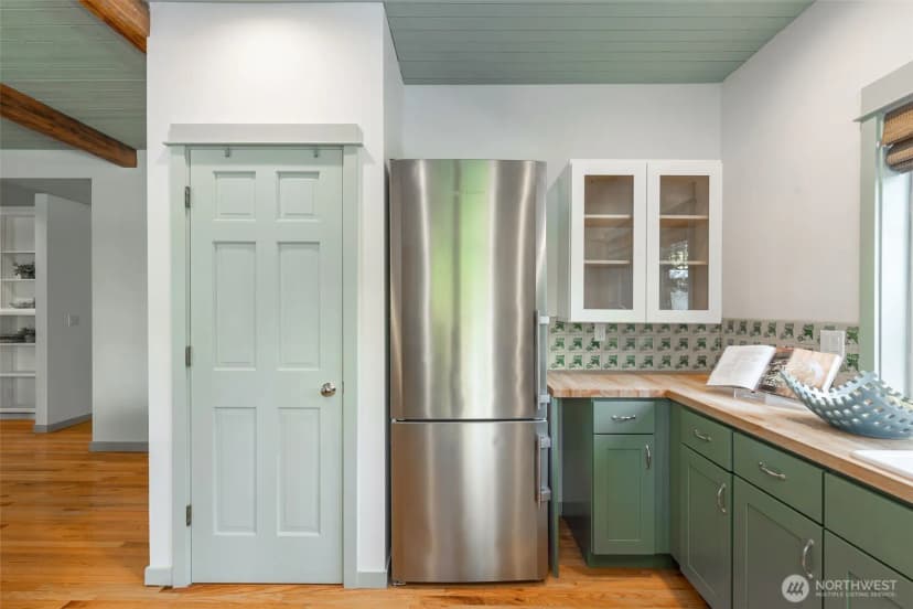 Property photo for 636 Janelle Place Nw, Bainbridge Island photo 14