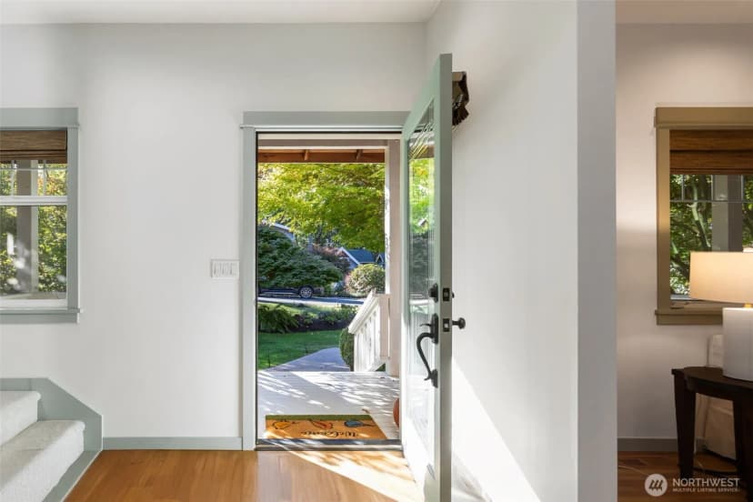Property photo for 636 Janelle Place Nw, Bainbridge Island photo 5